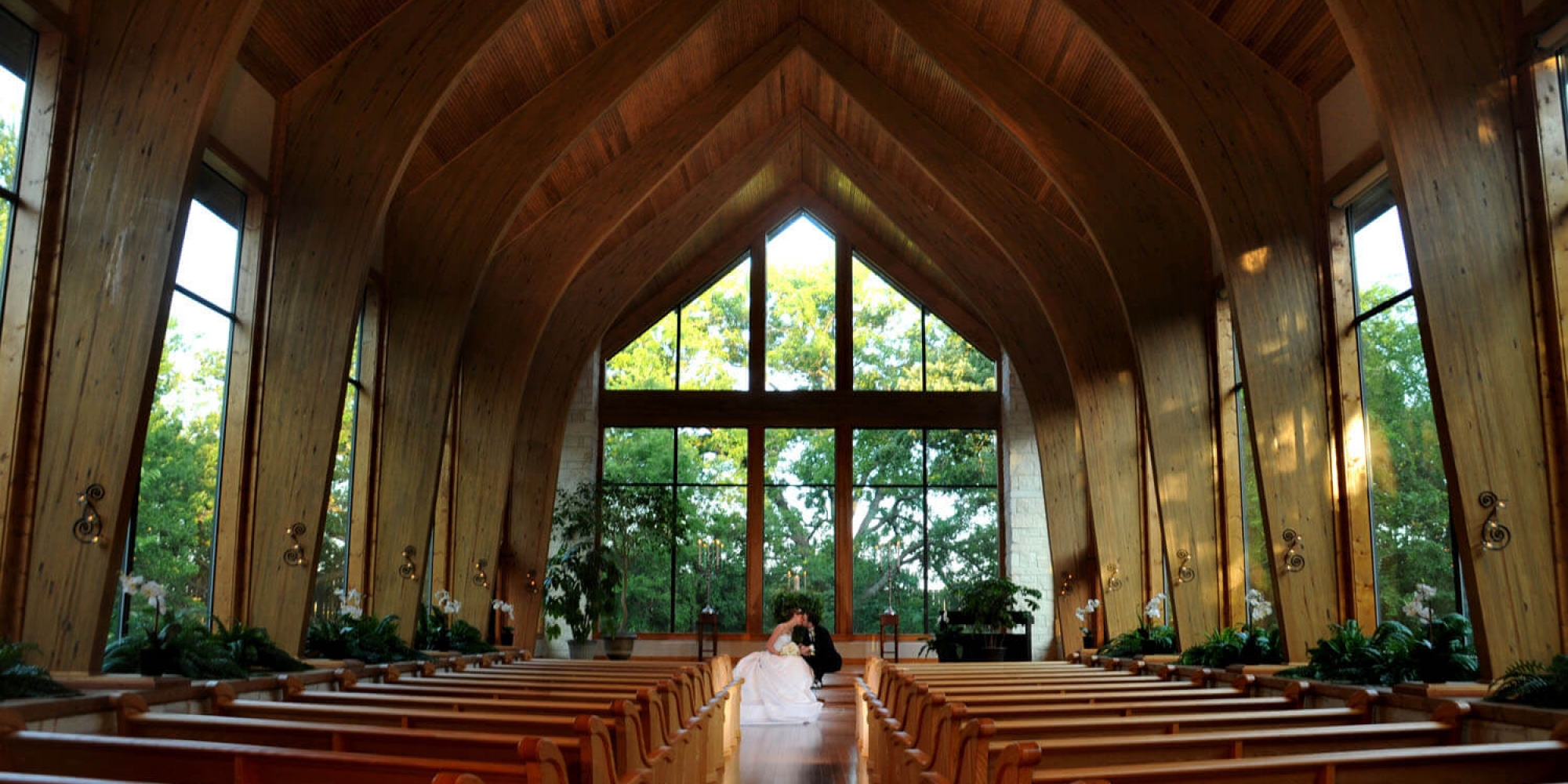 The perfect chapel to get married! #thunderbirdchapel #normanoklahoma #wedding